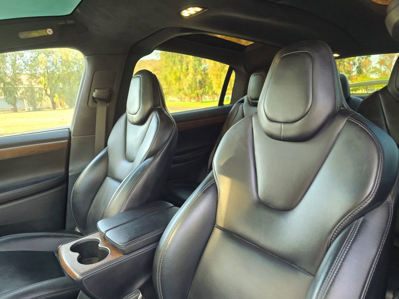 Used 2019 Tesla Model X Long Range AWD/4WD image 14