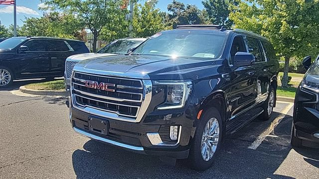 Used 2023 GMC Yukon XL SLT w/ SLT Premium Package AWD/4WD image 1