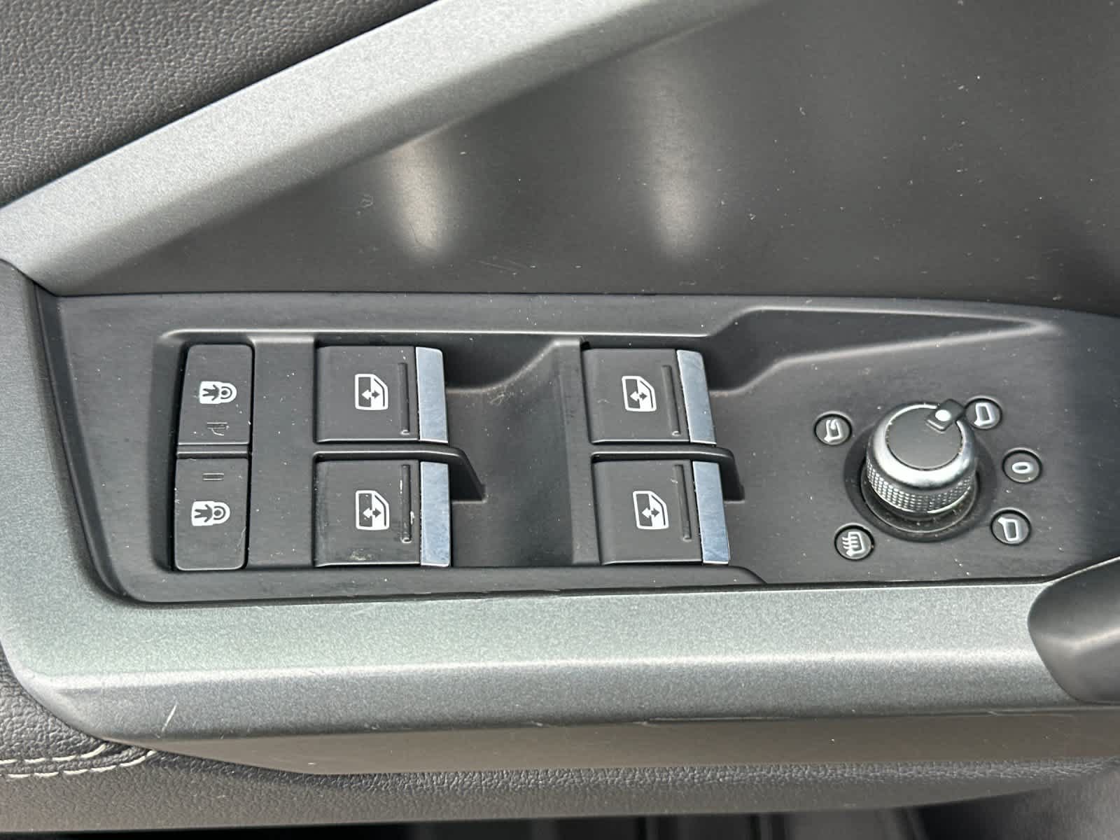 Used 2021 Audi Q3 2.0T Premium AWD/4WD image 13