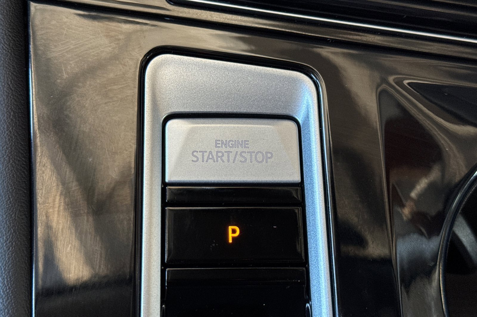 New 2025 Volkswagen Atlas Peak Edition SE image 20