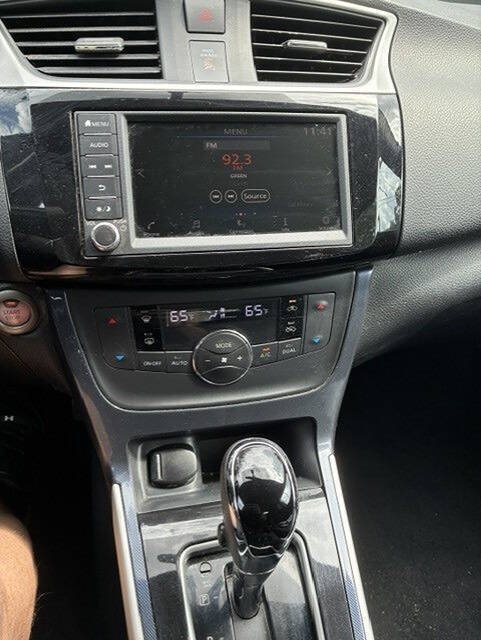 Used 2019 Nissan Sentra SR FWD image 8