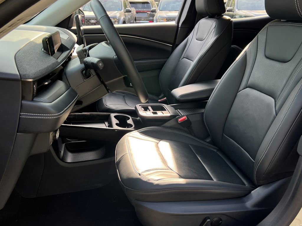 Used 2025 Ford Mustang Mach-E Premium image 15