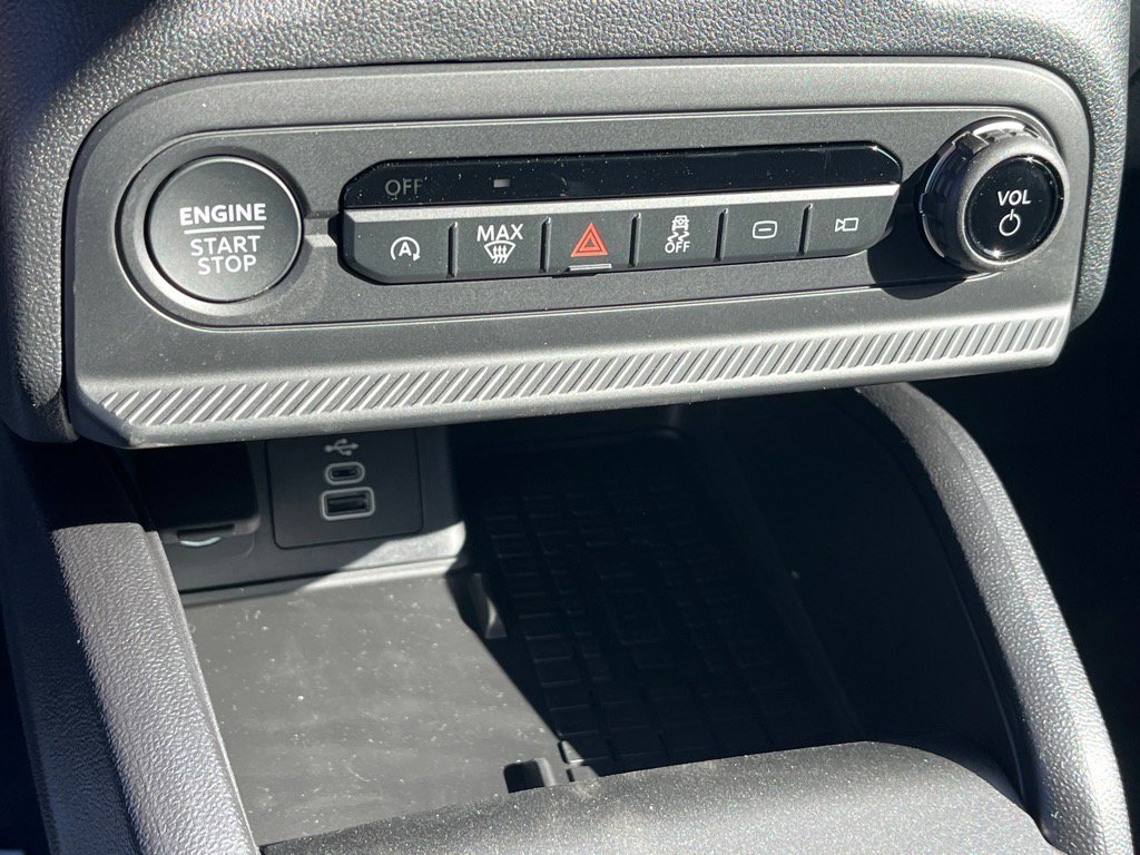 New 2025 Ford Bronco Sport Outer Banks image 8