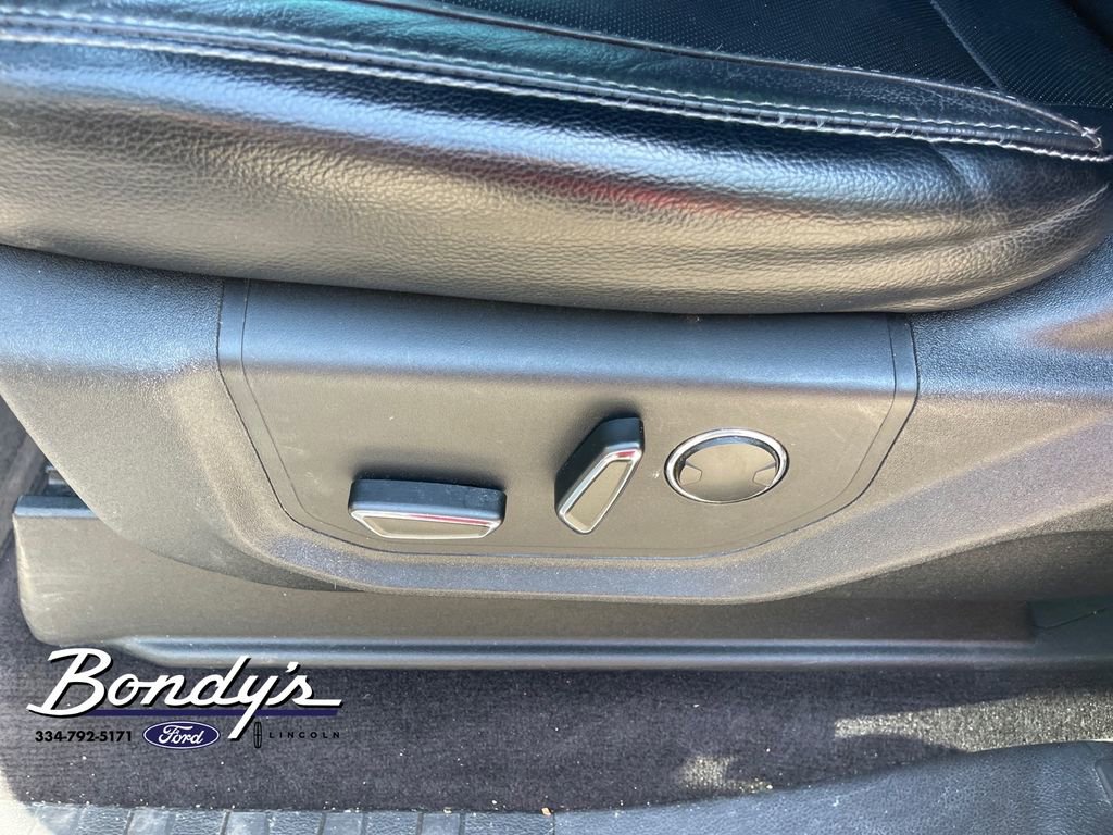 Used 2015 Ford F150 Lariat image 9