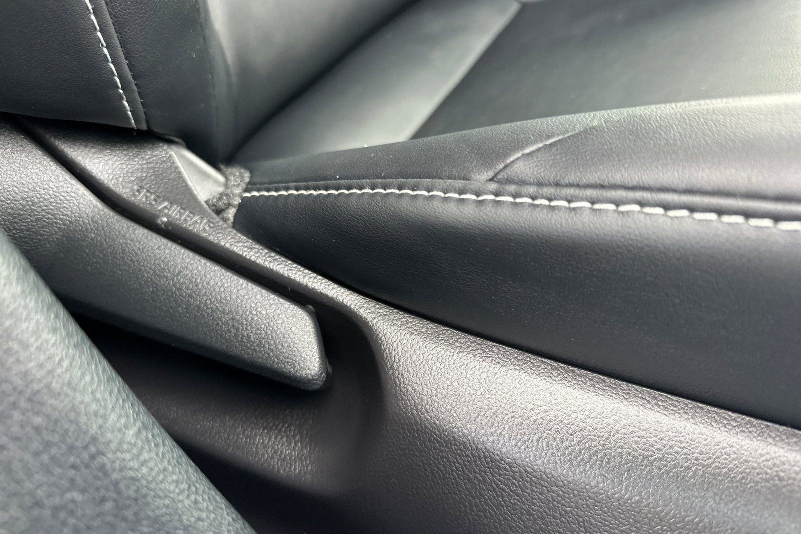 Used 2022 Toyota Prius Prime XLE image 23