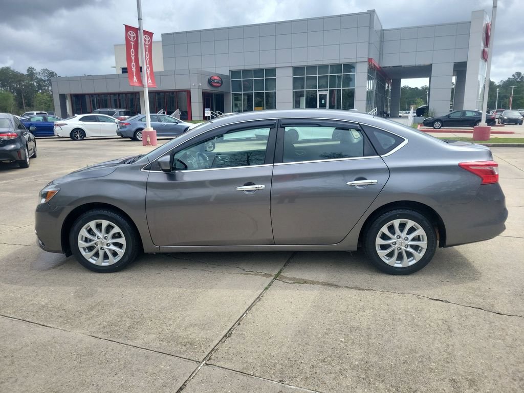 Used 2019 Nissan Sentra SV image 2