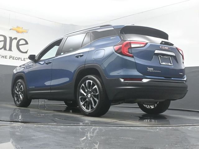 Used 2024 GMC Terrain SLT w/ Infotainment Package II image 5