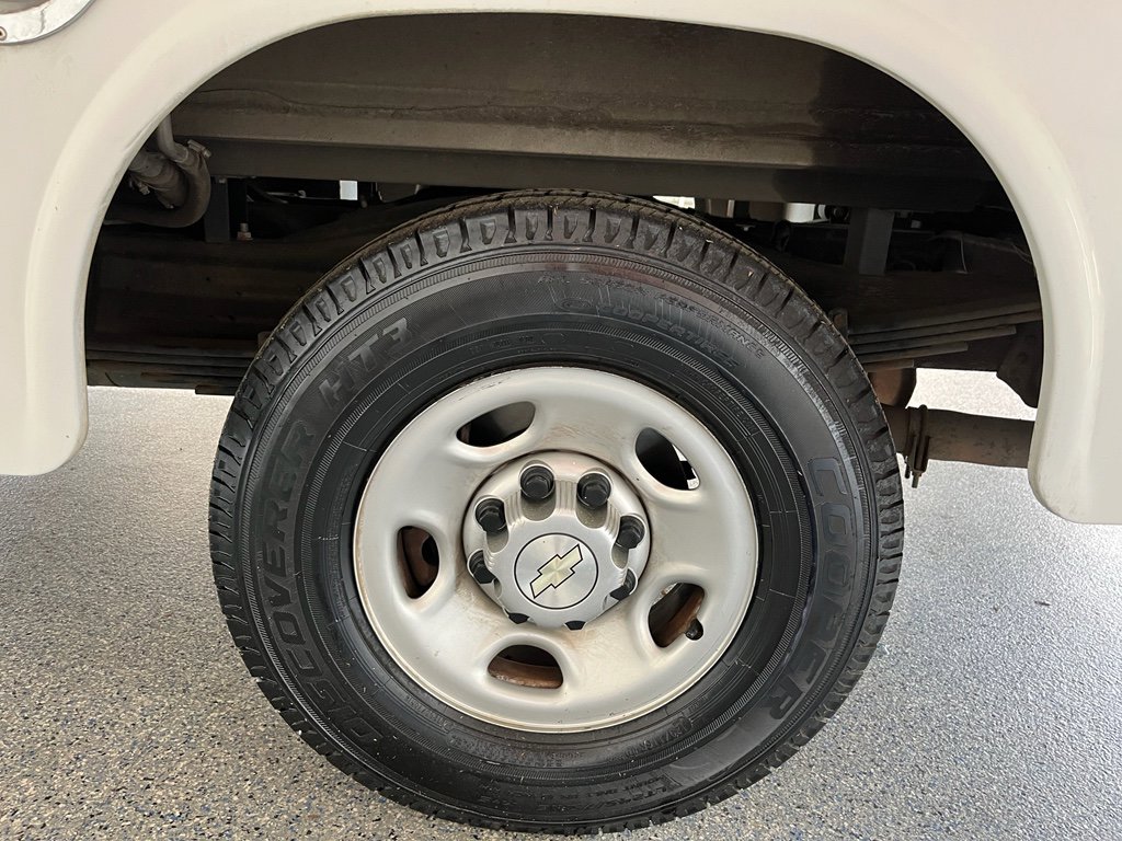 Used 2021 Chevrolet Express 3500 w/ Power Convenience Package RWD image 26