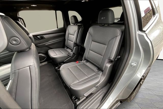 New 2026 Buick Enclave Sport Touring w/ Power Package image 11