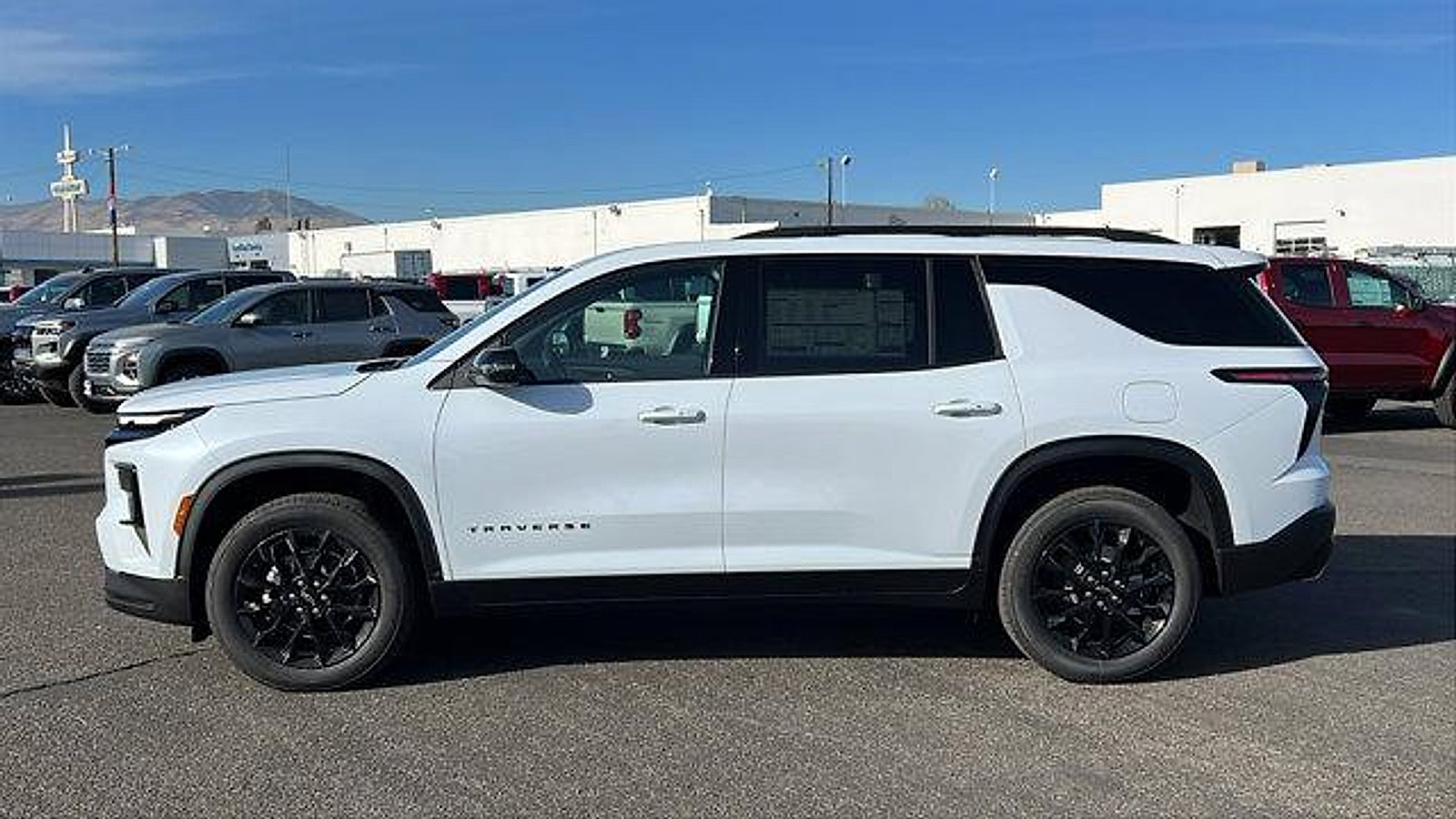 New 2026 Chevrolet Traverse LT w/ Midnight/Sport Edition image 8