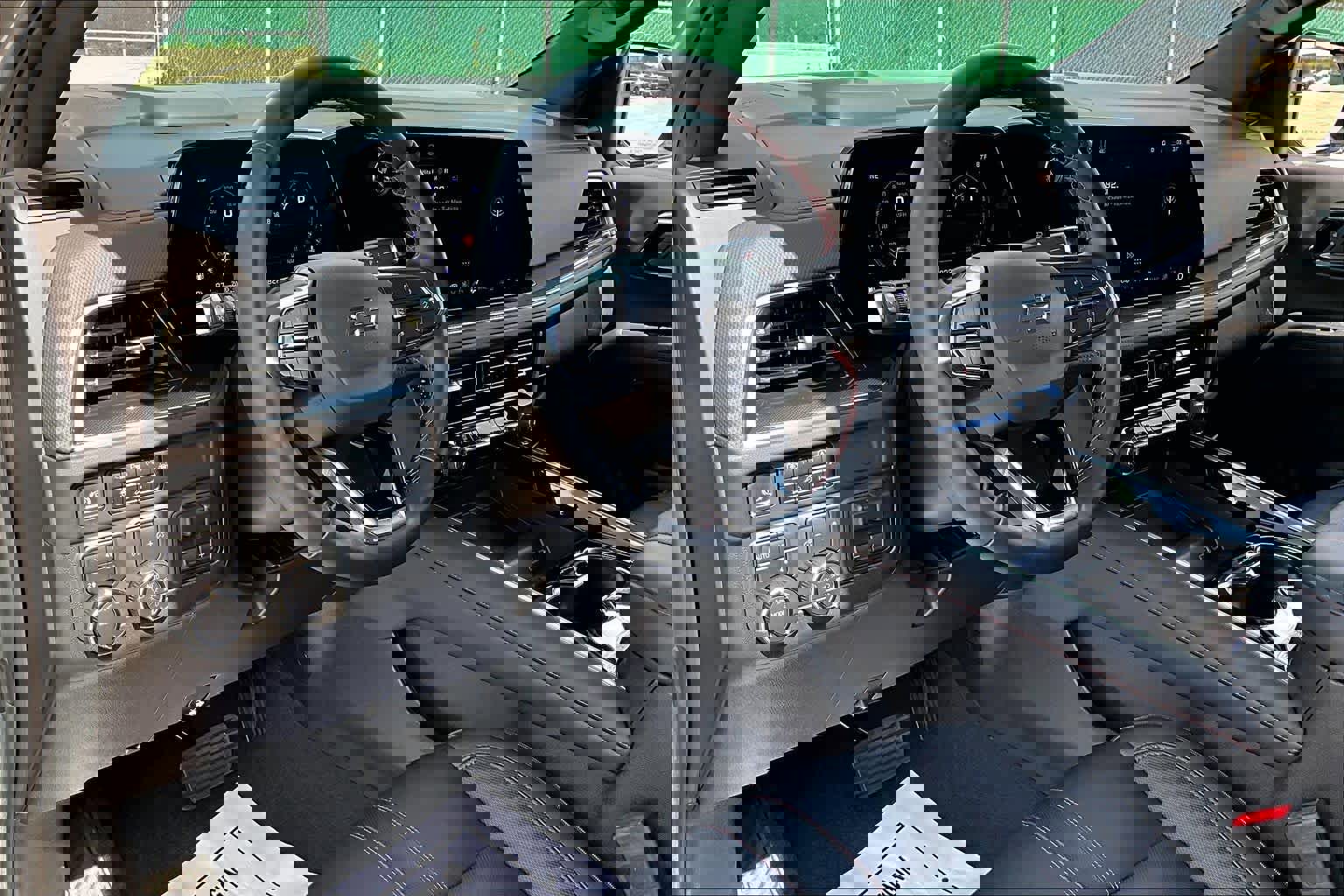 Used 2025 Chevrolet Tahoe RST w/ Comfort Package AWD/4WD image 18