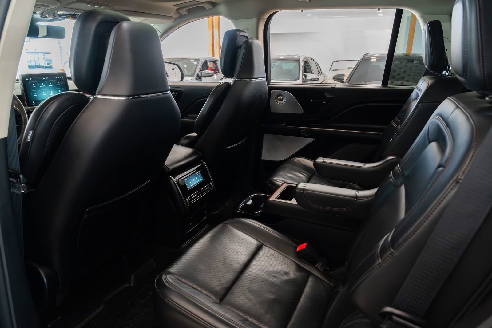 Used 2021 Lincoln Aviator Reserve w/ Equipment Group 210A image 21