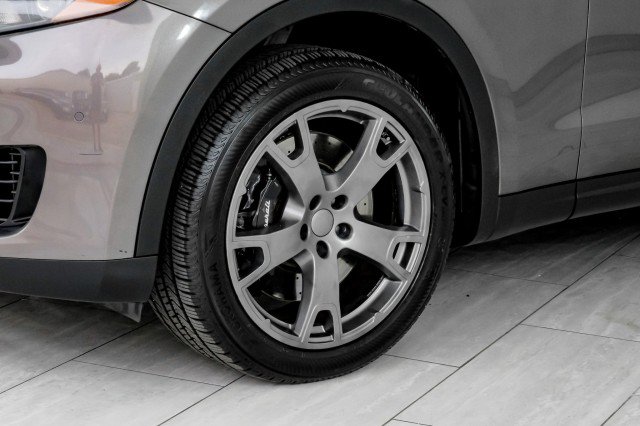 Used 2017 Maserati Levante S image 63