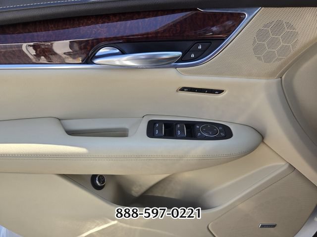 Used 2018 Cadillac XT5 Luxury w/ Driver Awareness Package FWD image 34