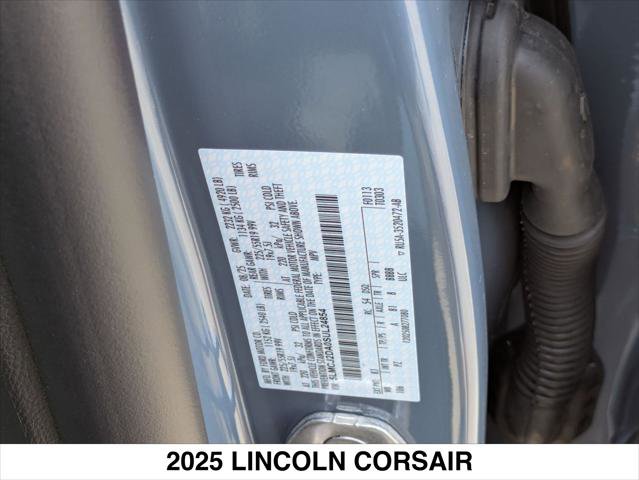 New 2025 Lincoln Corsair Reserve image 15
