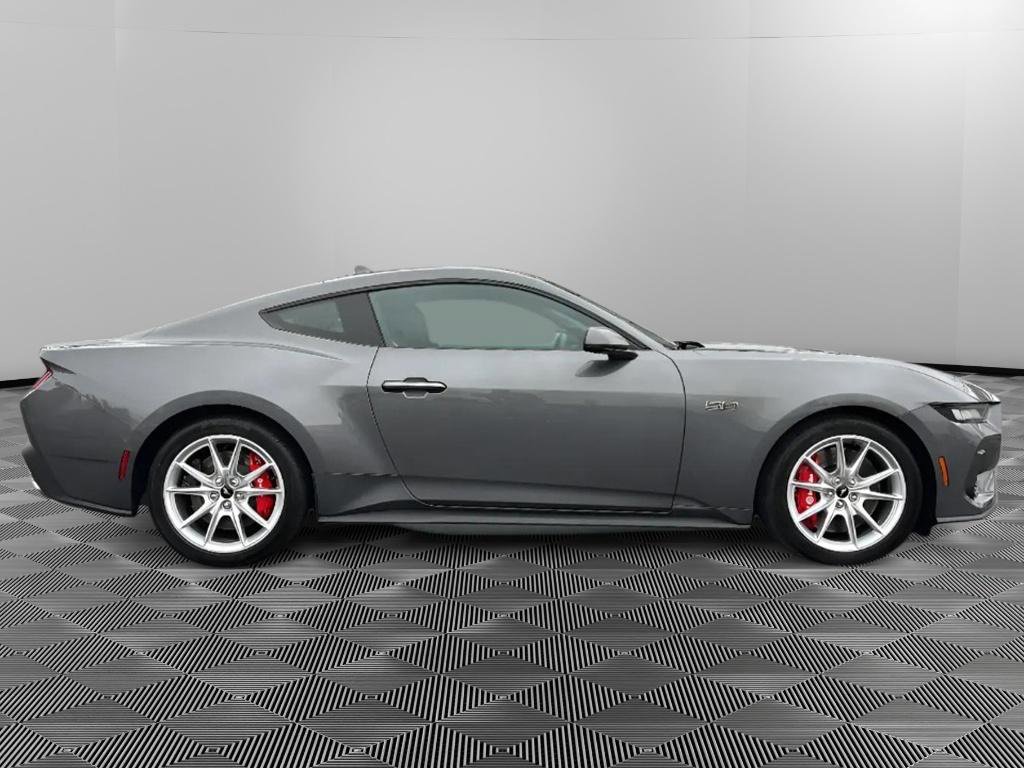 Used 2024 Ford Mustang GT Premium image 6