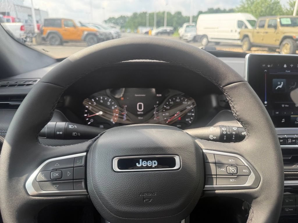 New 2026 Jeep Compass Latitude AWD/4WD image 17