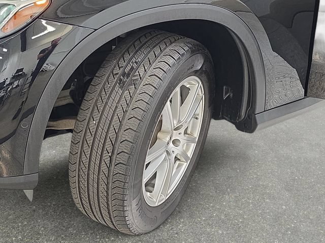 Used 2024 Mercedes-Benz GLC 300 4MATIC image 32