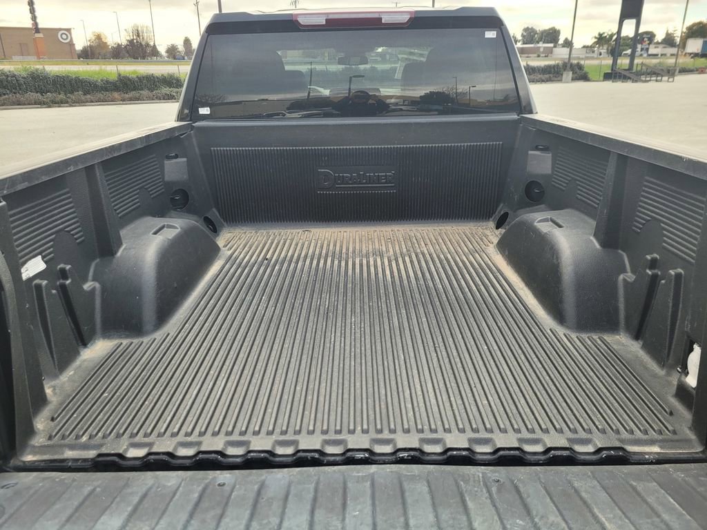 Used 2024 GMC Sierra 1500 SLT image 10