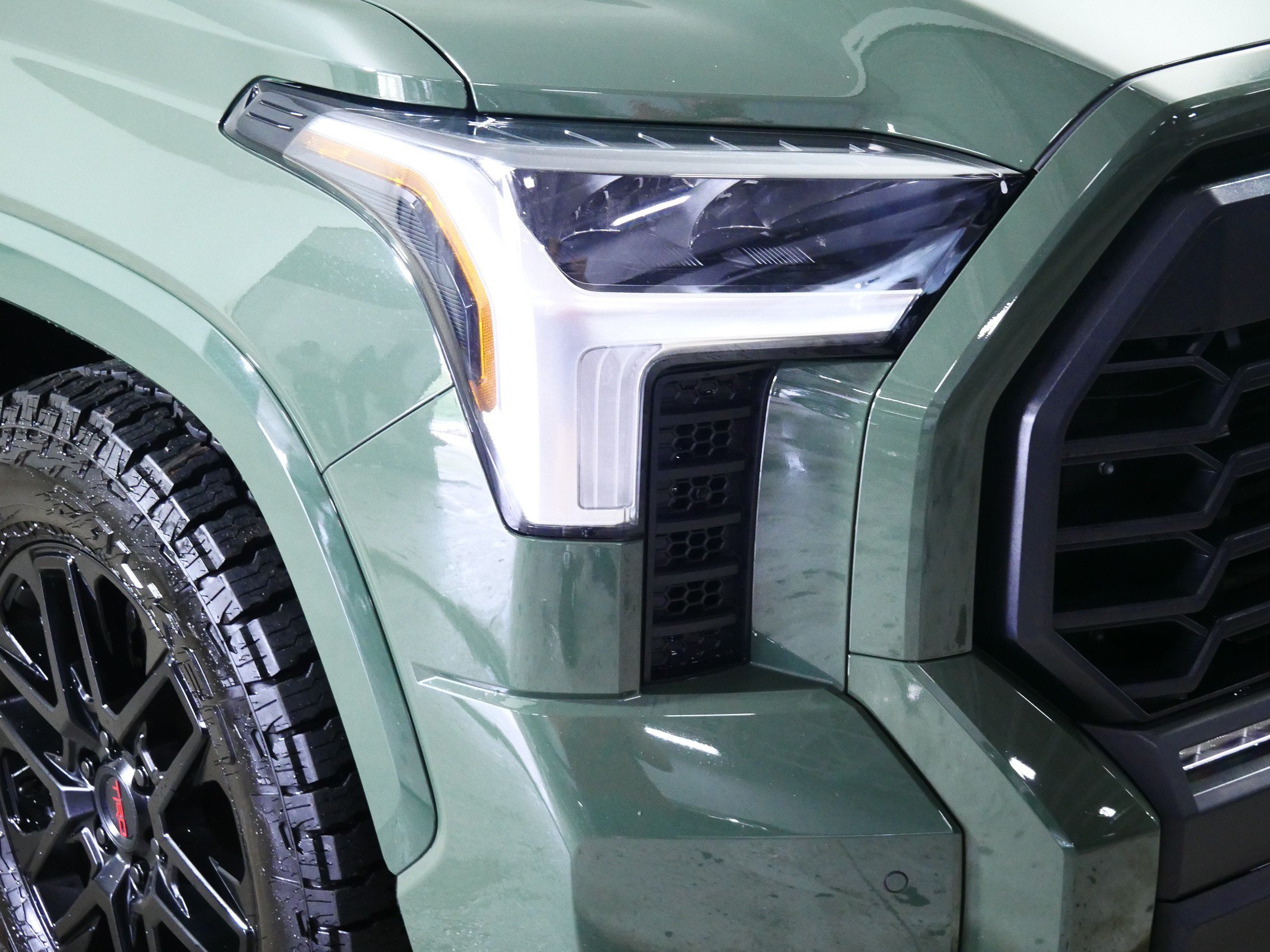 Used 2022 Toyota Tundra SR5 w/ TRD Sport Premium Package AWD/4WD image 16
