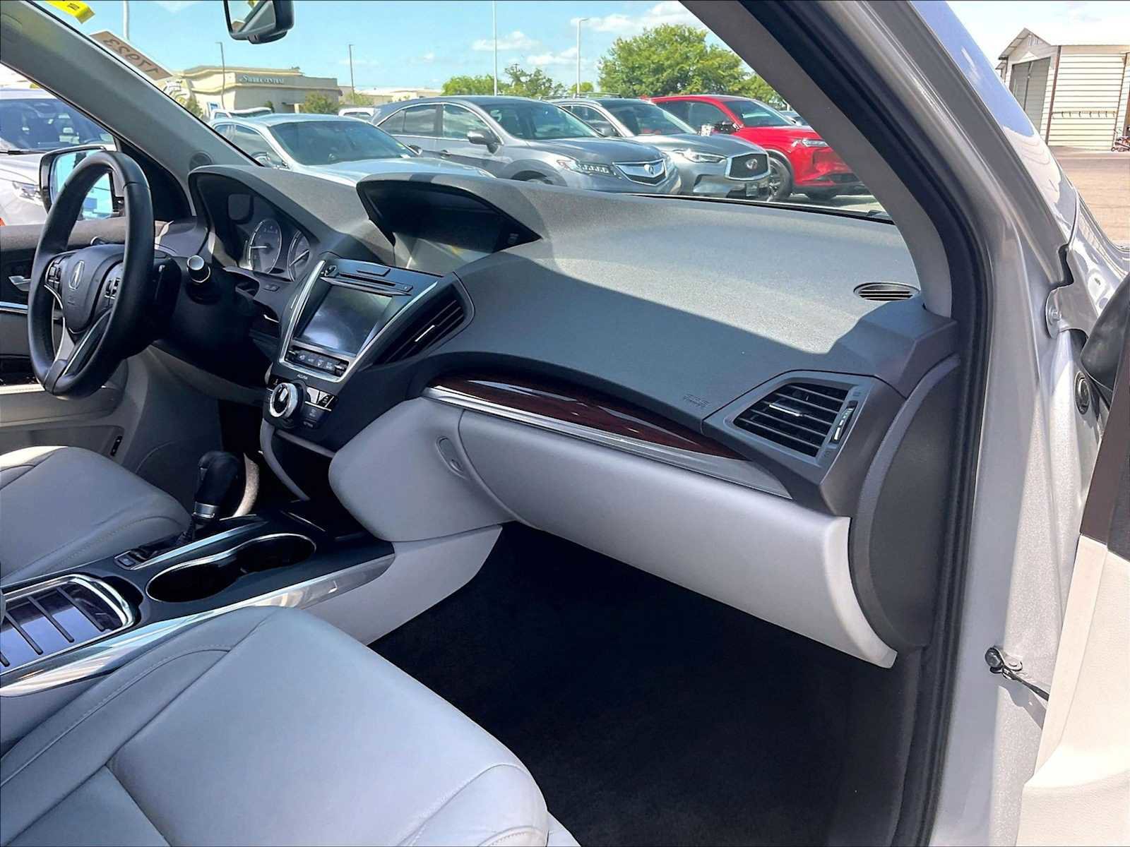 Used 2015 Acura MDX FWD image 18