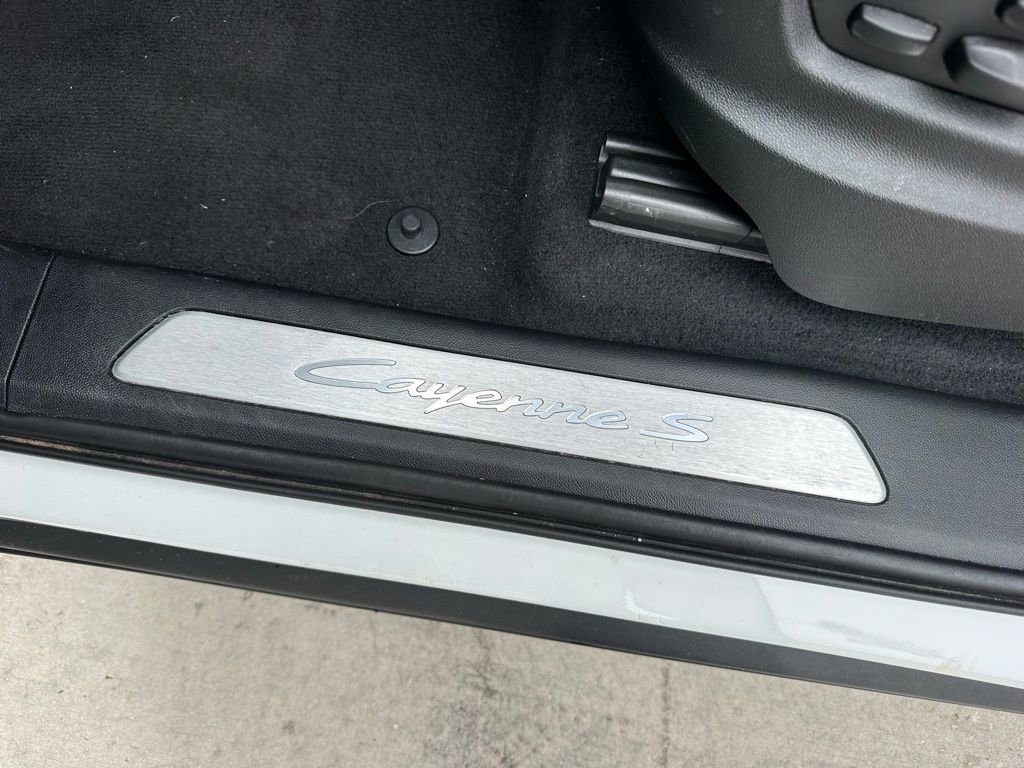Certified 2025 Porsche Cayenne S image 24