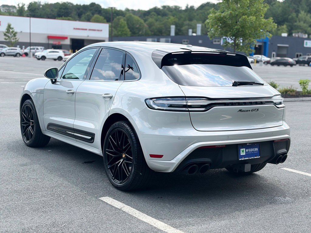 Used 2022 Porsche Macan GTS AWD/4WD image 4