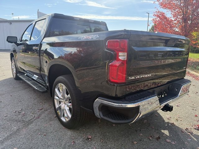 Used 2019 Chevrolet Silverado 1500 LTZ w/ LTZ Plus Package image 8