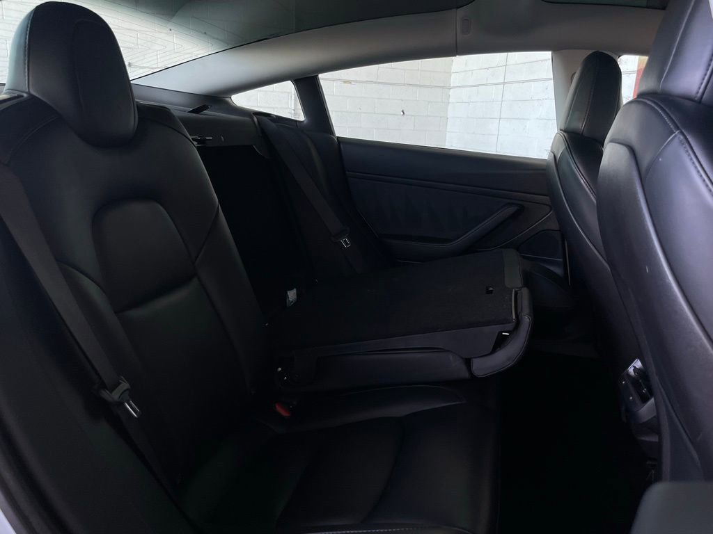 Used 2020 Tesla Model 3 Standard Range Plus RWD image 16