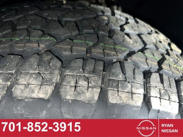 Used 2020 GMC Sierra 1500 SLT w/ SLT Premium Package image 14