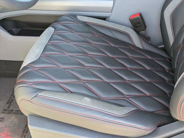 New 2026 Ford F250 XLT w/ XLT Premium Package video 4