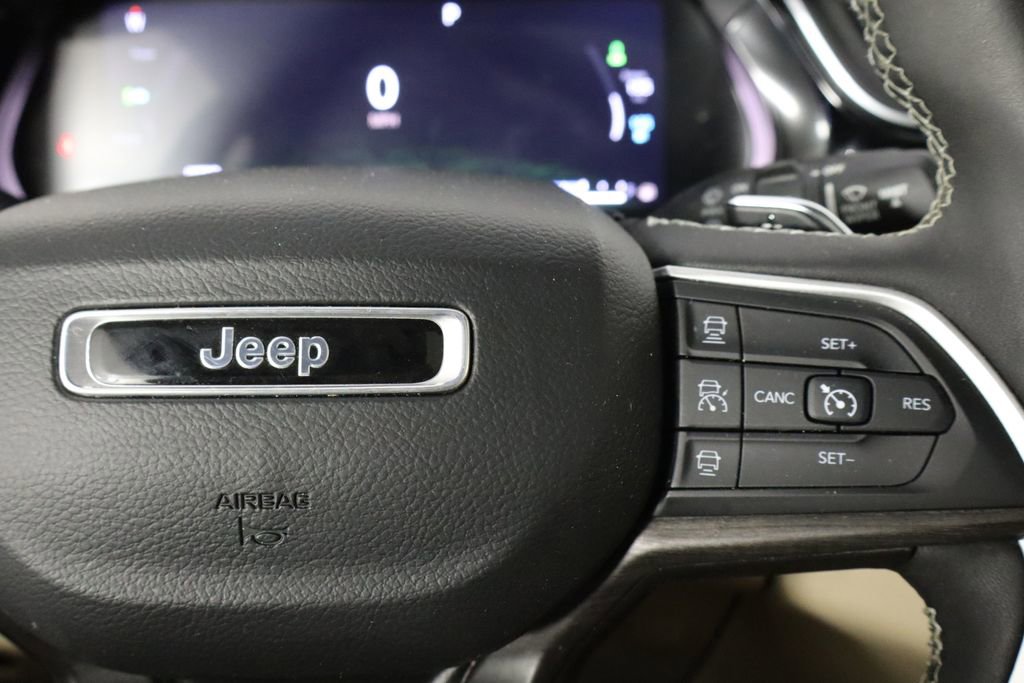 Used 2022 Jeep Grand Cherokee Limited 4xe AWD/4WD image 10