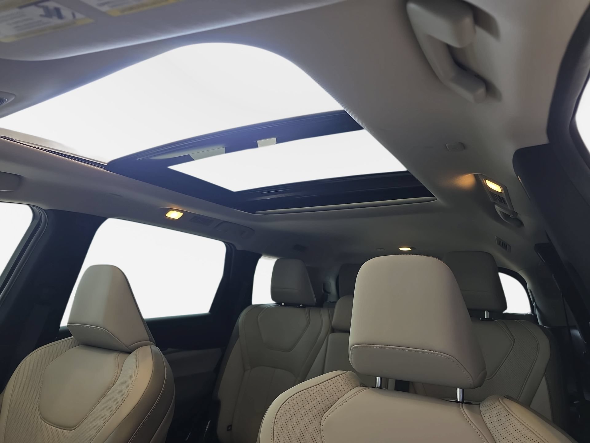 New 2027 INFINITI QX60 Luxe w/ Cargo Package FWD image 29