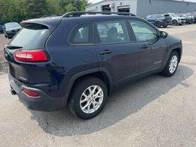 Used 2015 Jeep Cherokee Sport w/ Cold Weather Group image 5
