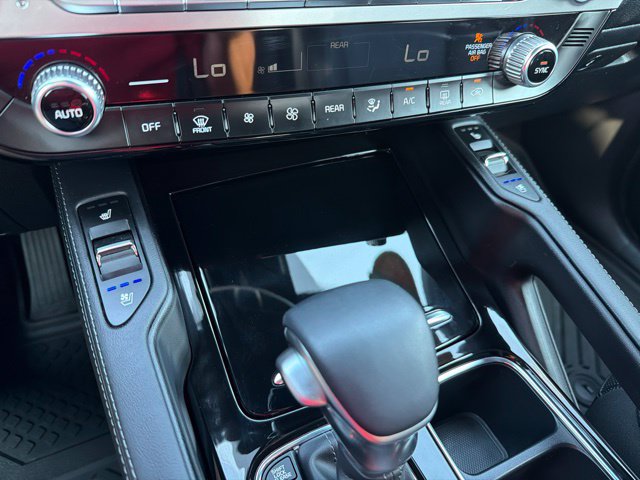 Used 2025 Kia Telluride EX X-Line AWD/4WD image 23