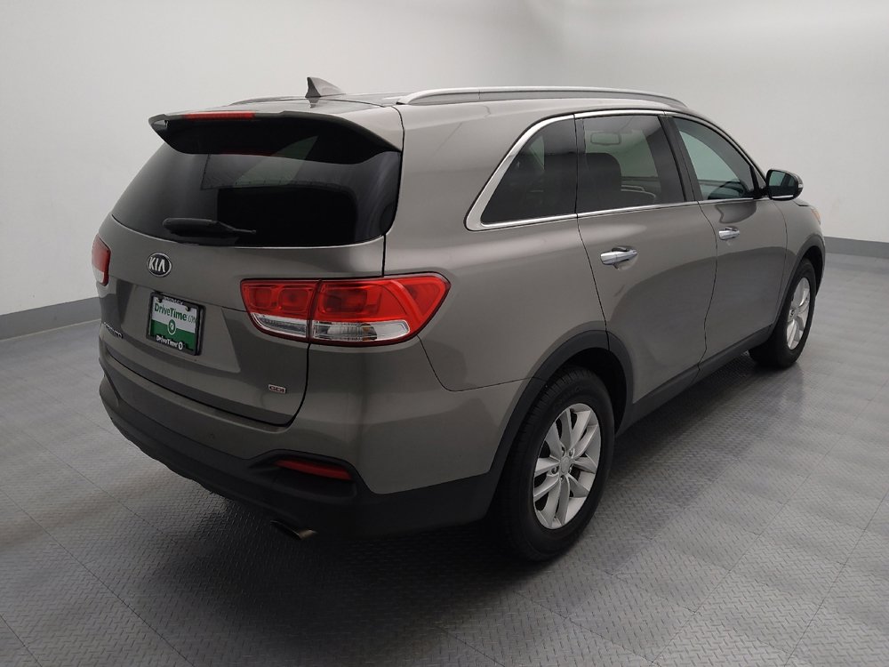 Used 2017 Kia Sorento FWD w/ LX Convenience Package image 9