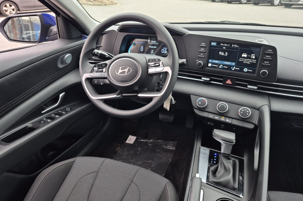 New 2026 Hyundai Elantra SE FWD image 21
