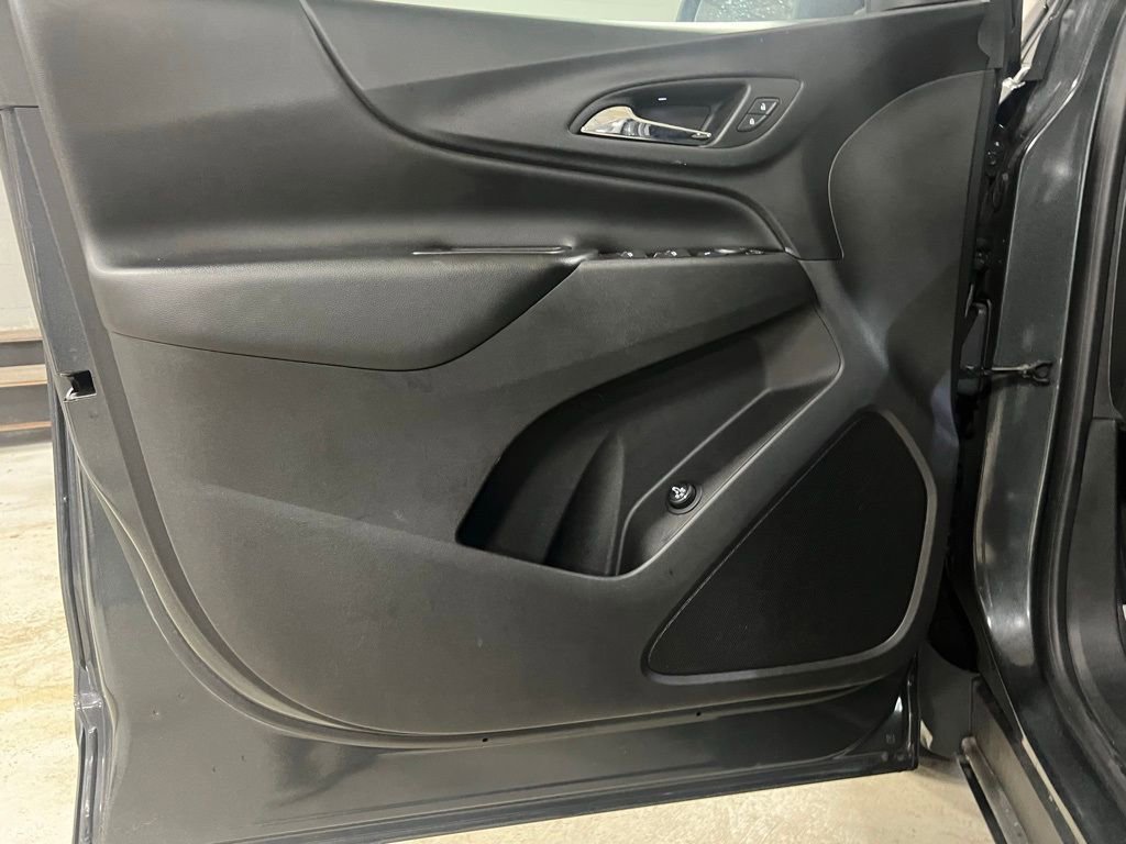 Used 2021 Chevrolet Equinox LT image 19