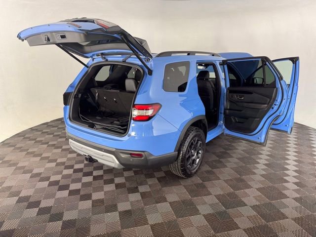 Certified 2025 Honda Pilot TrailSport image 17