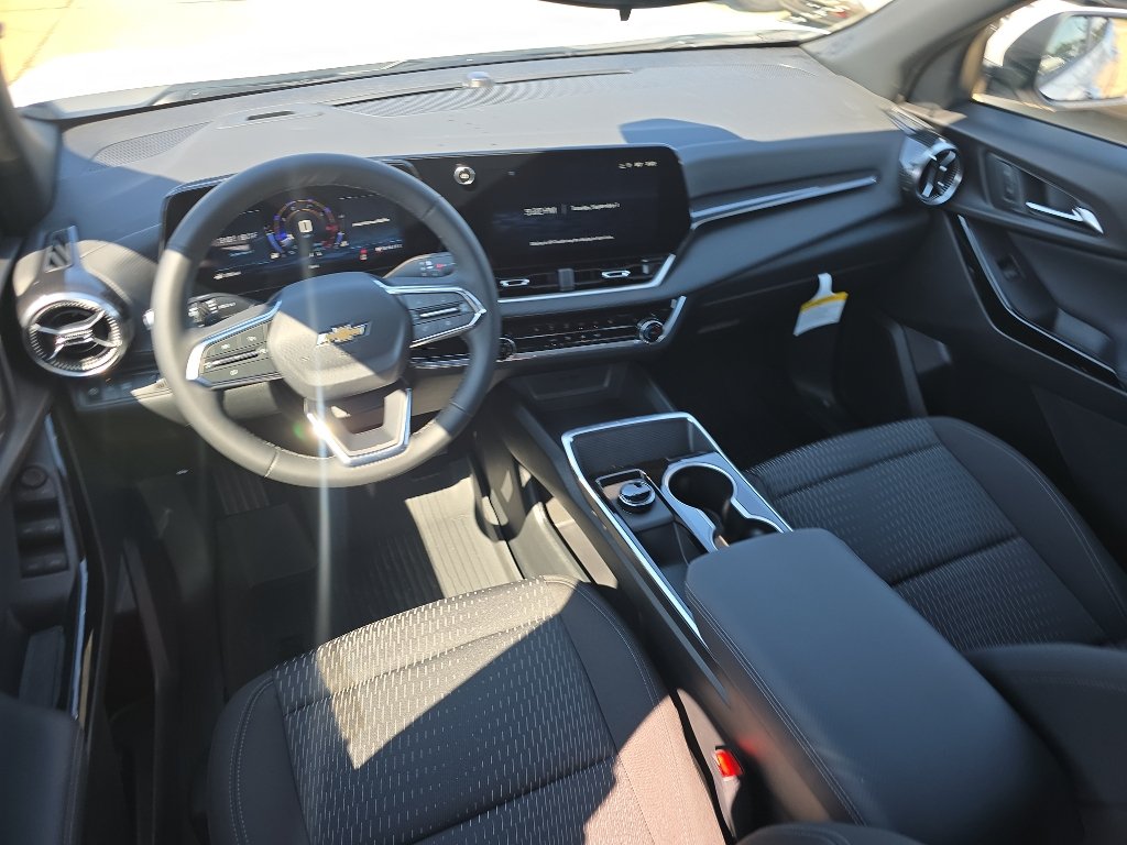 New 2027 Chevrolet Equinox LT FWD image 9