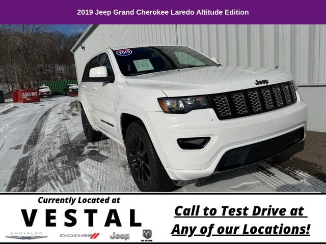 Used 2019 Jeep Grand Cherokee Altitude image 2