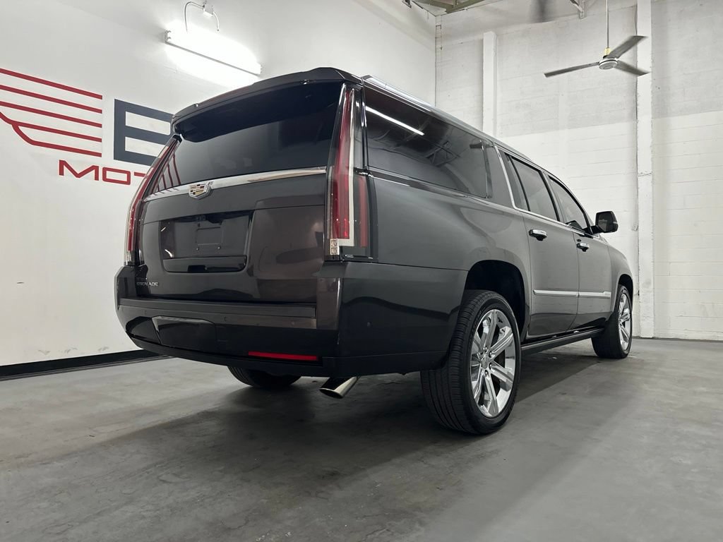 Used 2018 Cadillac Escalade ESV Premium Luxury RWD image 9