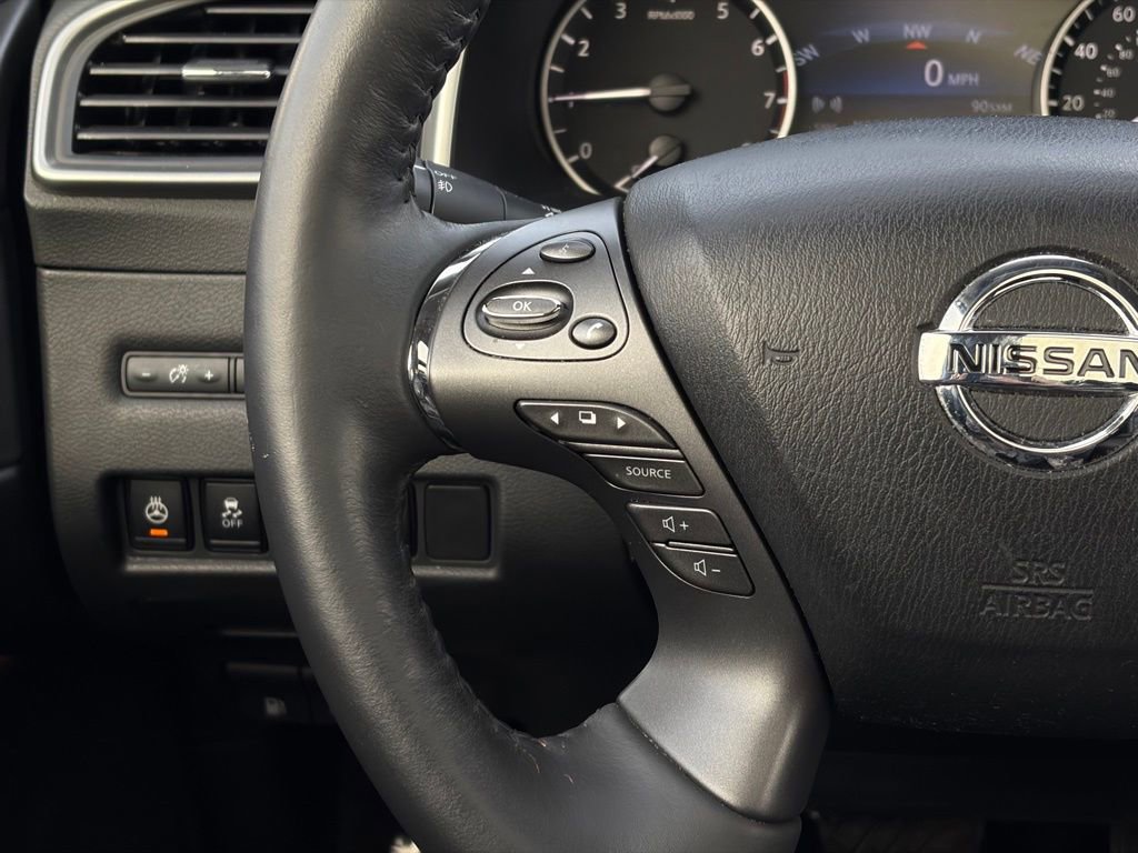 Certified 2022 Nissan Murano Platinum w/ Cargo Package image 17