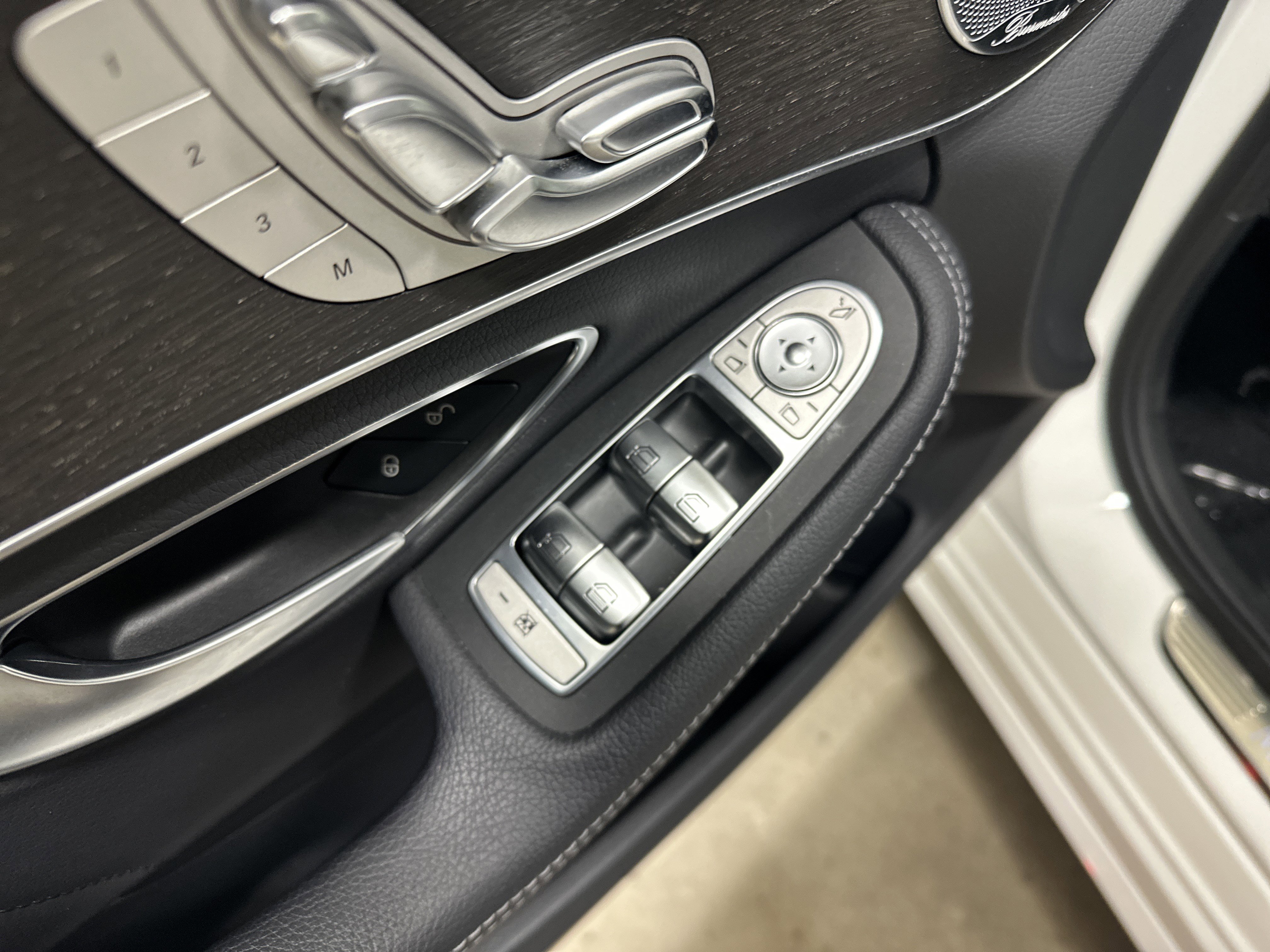 Used 2020 Mercedes-Benz C 300 4MATIC Sedan image 15