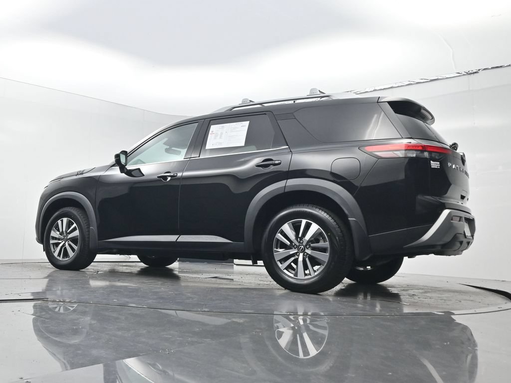 Used 2023 Nissan Pathfinder SL AWD/4WD image 23