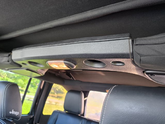 Used 2015 Jeep Wrangler Unlimited Sport AWD/4WD image 27