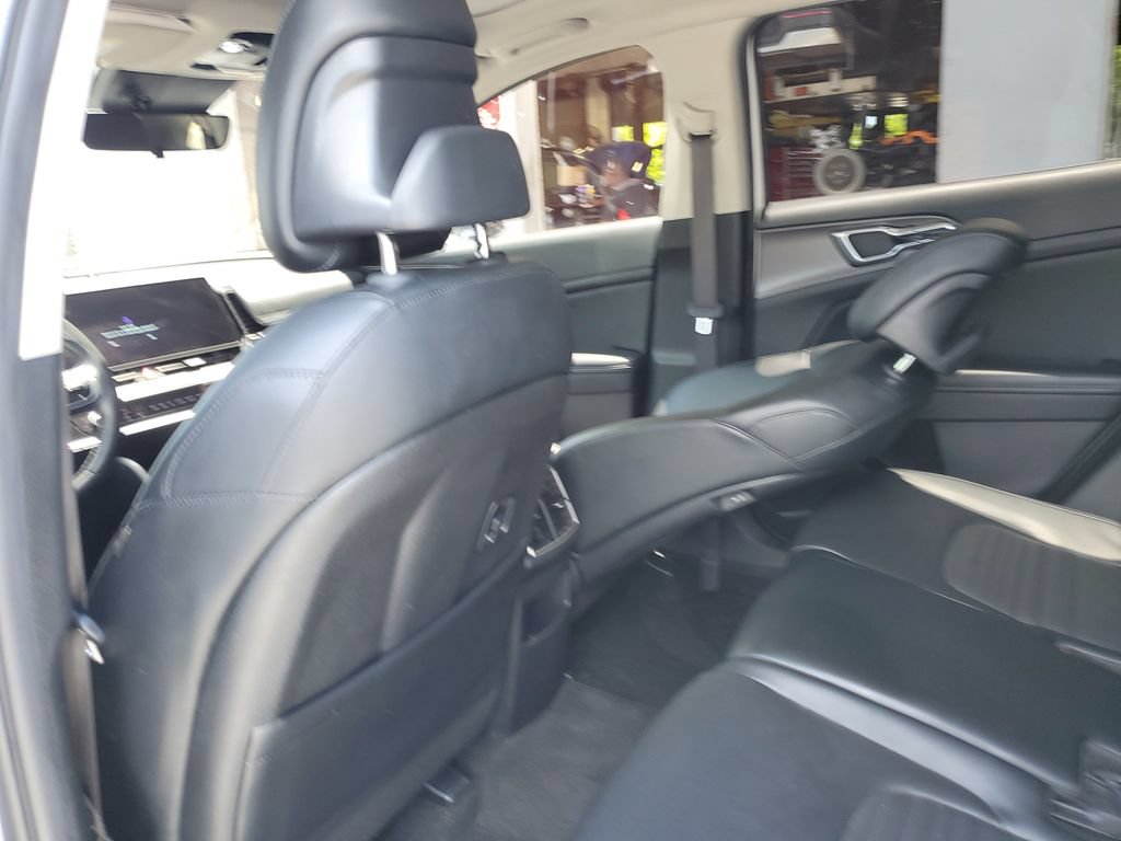 Certified 2023 Kia Sportage SX FWD image 14