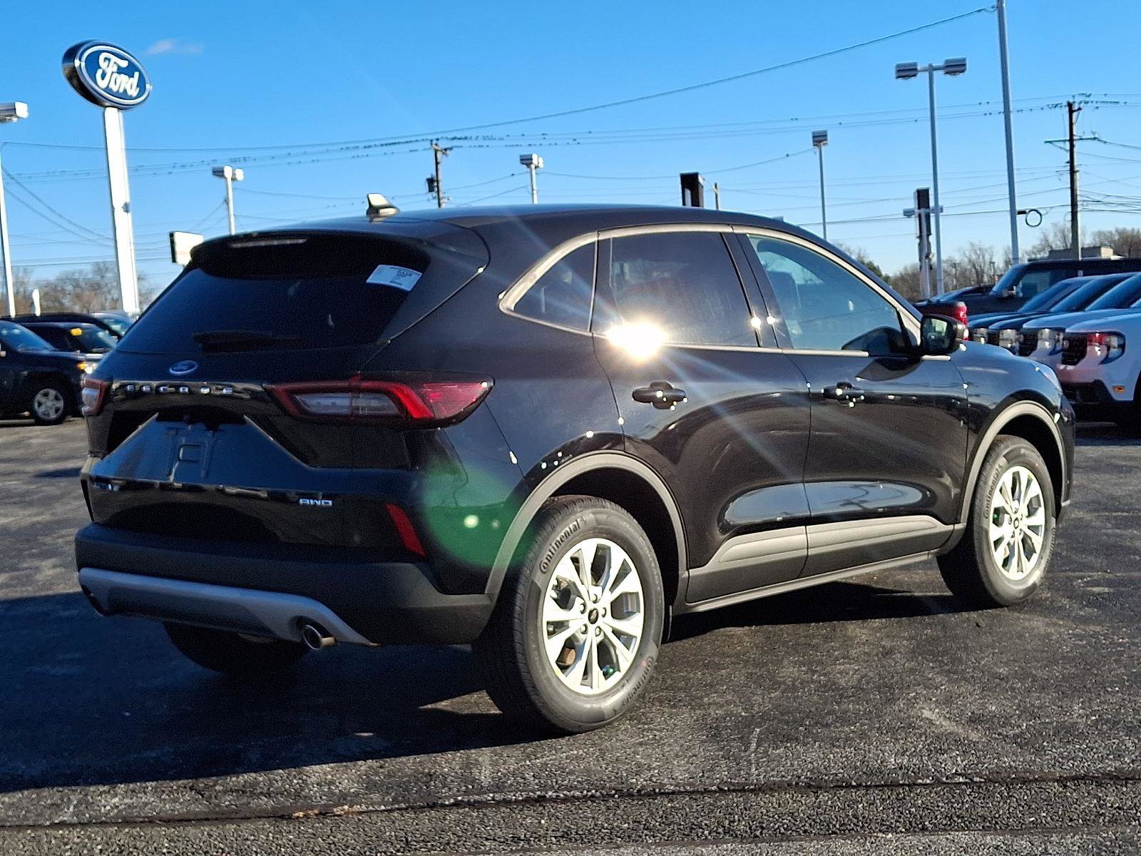 New 2026 Ford Escape Active w/ Cold Weather Package AWD/4WD image 4