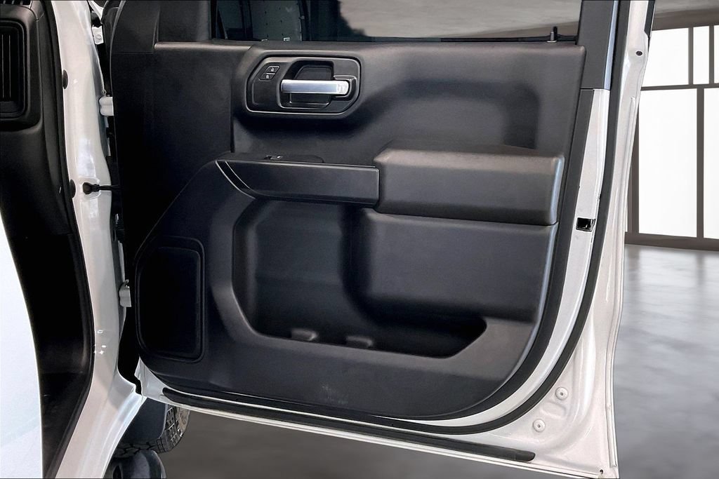 Used 2022 Chevrolet Silverado 1500 Custom AWD/4WD image 27
