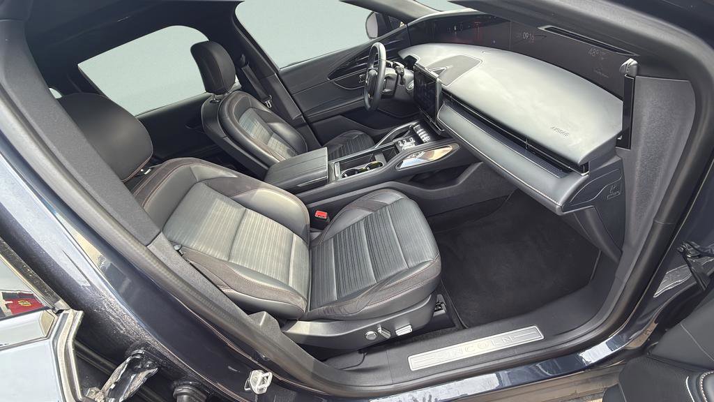 Used 2024 Lincoln Nautilus Reserve w/ Equipment Group 202A image 34